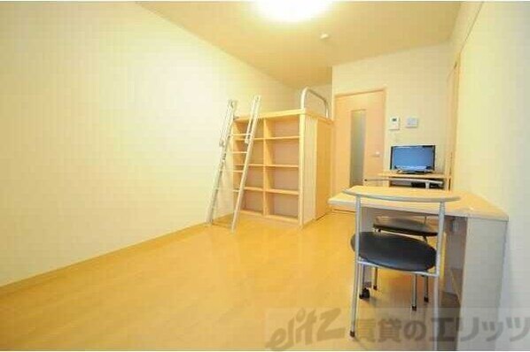 レオパレスイーズプレイスの物件内観写真